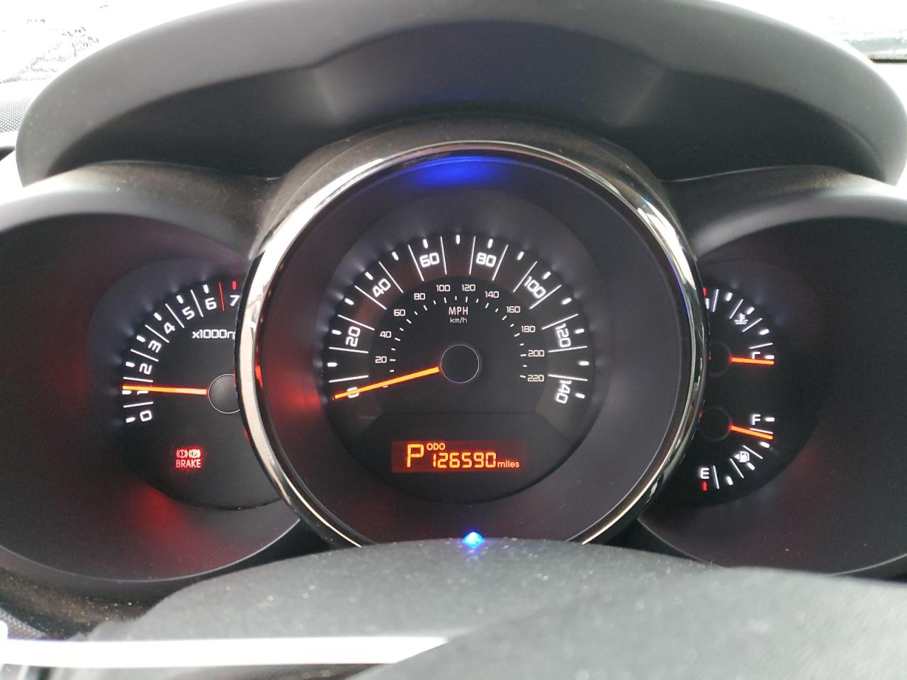 KNDJT2A28B7215496 2011 Kia Soul +