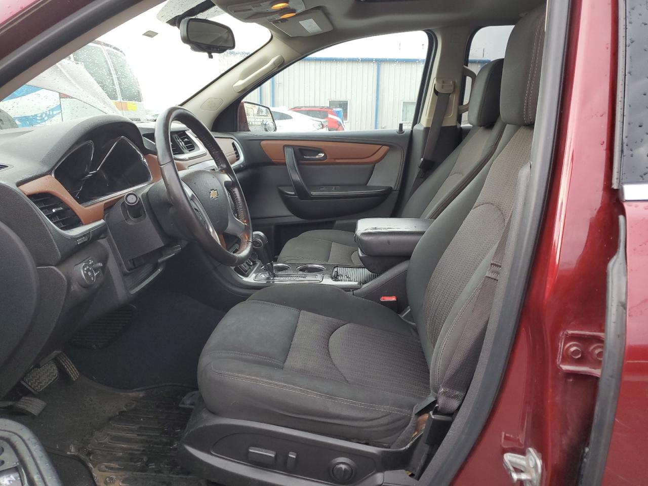 1GNKRGKD8FJ357394 2015 Chevrolet Traverse Lt