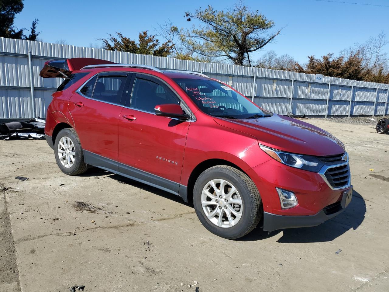 2GNAXKEVXK6102147 2019 Chevrolet Equinox Lt