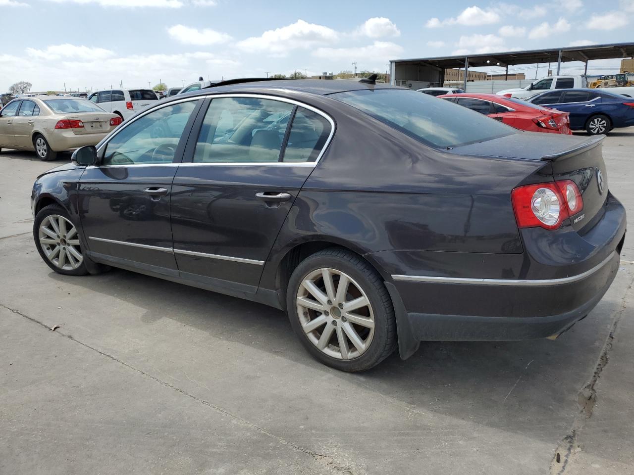 WVWJM7AN5AE136589 2010 Volkswagen Passat Komfort