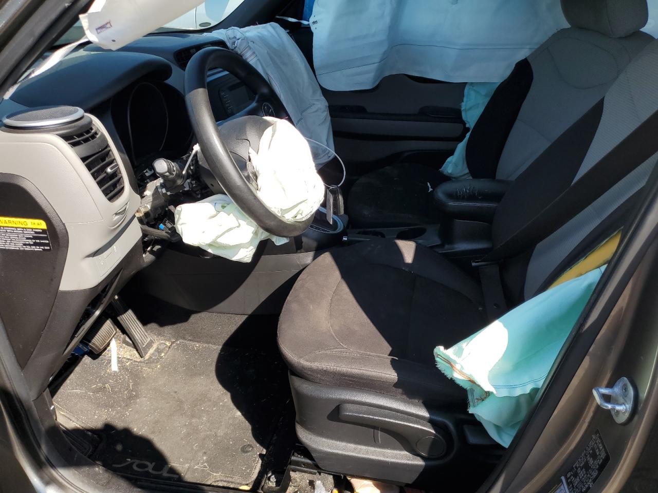 KNDJN2A29F7118503 2015 Kia Soul