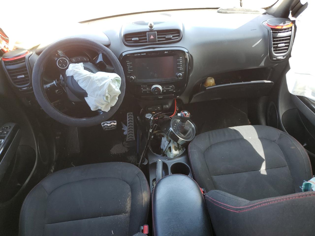 KNDJP3A58K7680784 2019 Kia Soul +