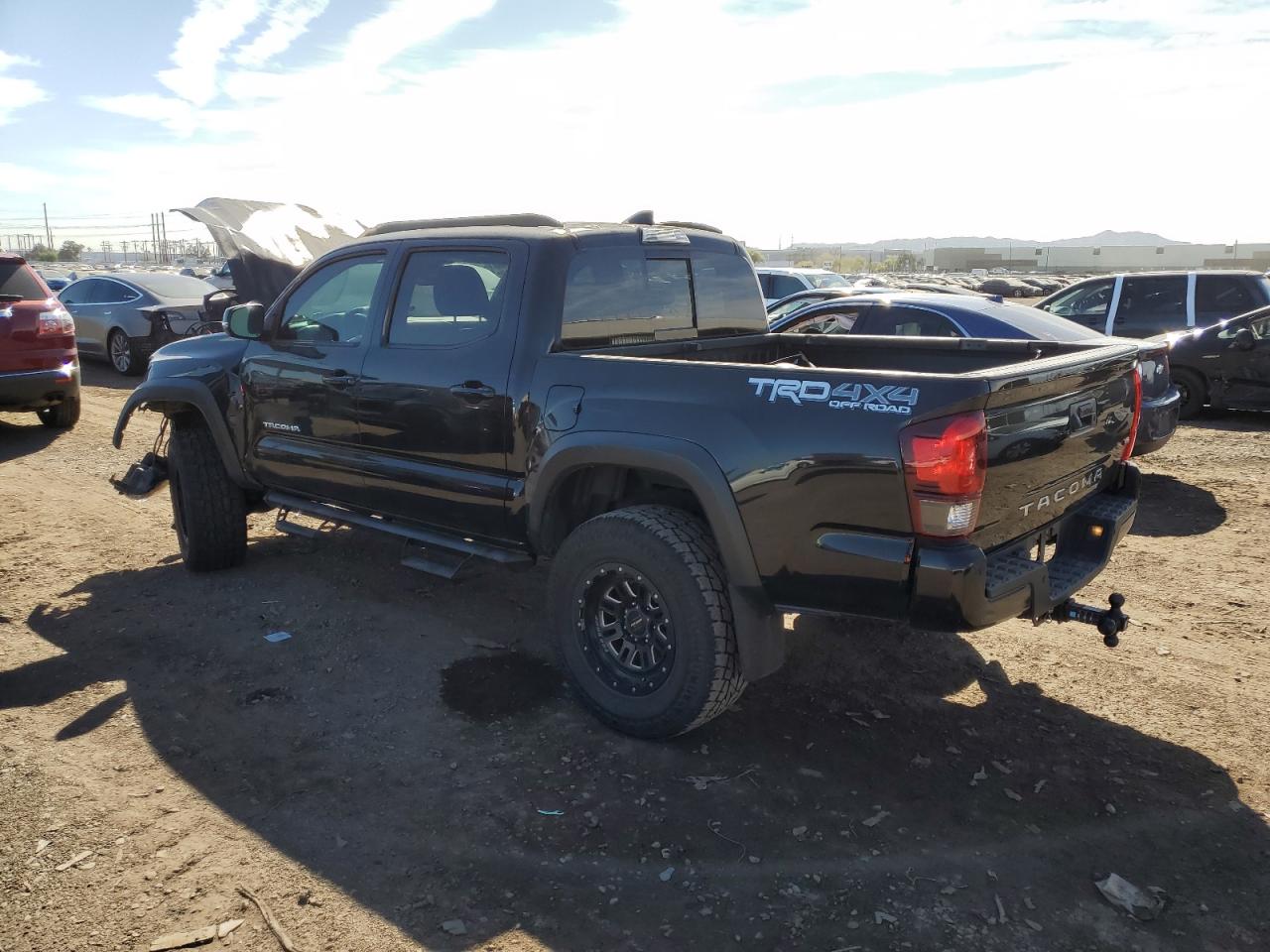 3TMCZ5AN3JM134607 2018 Toyota Tacoma Double Cab