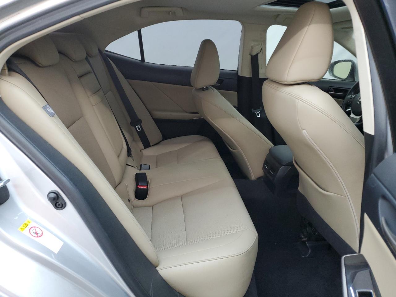 JTHBA1D27H5042699 2017 Lexus Is 200T