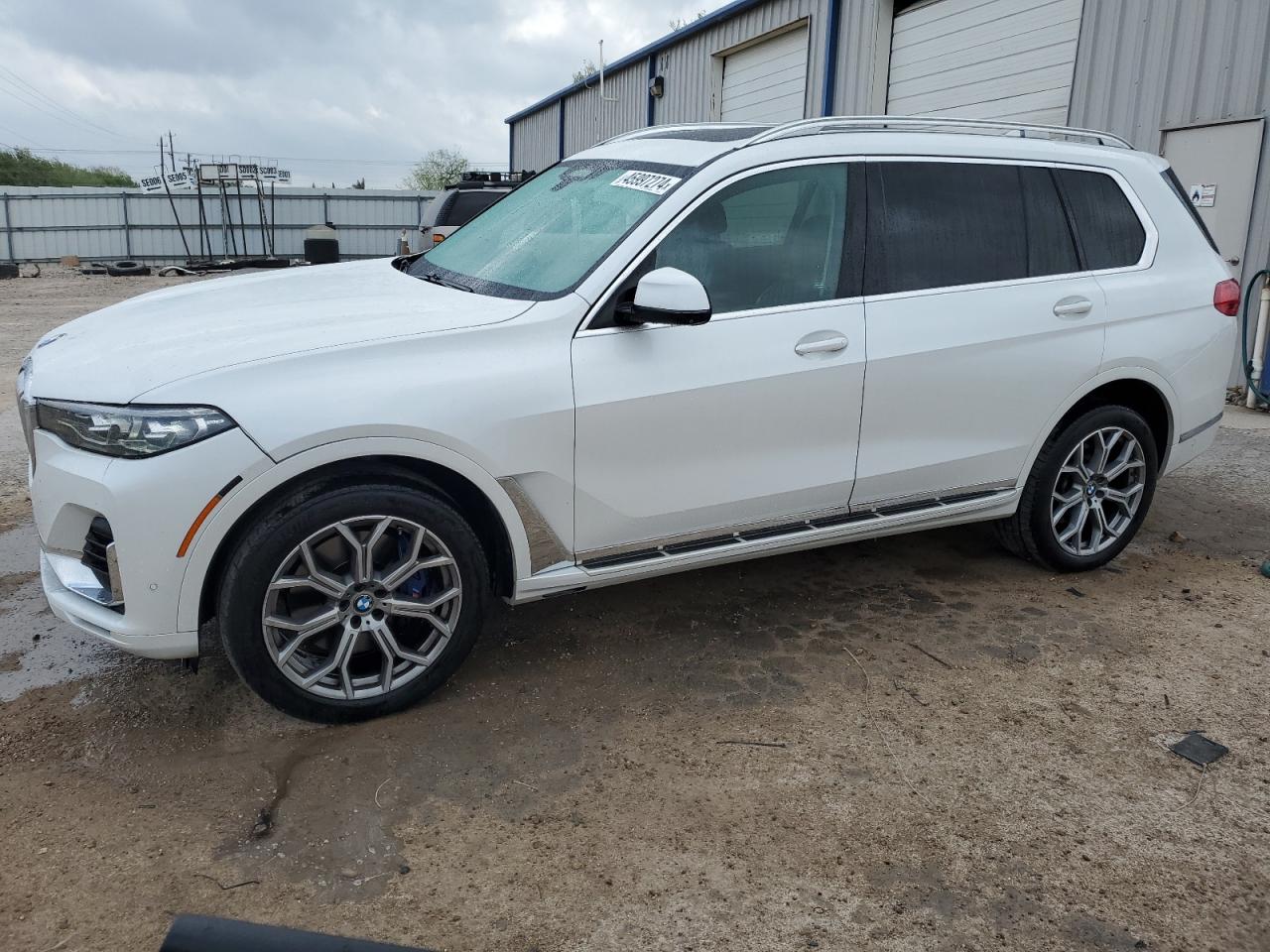 2020 BMW X7 XDRIVE4  (VIN: 5UXCW2C0XL9B79894)