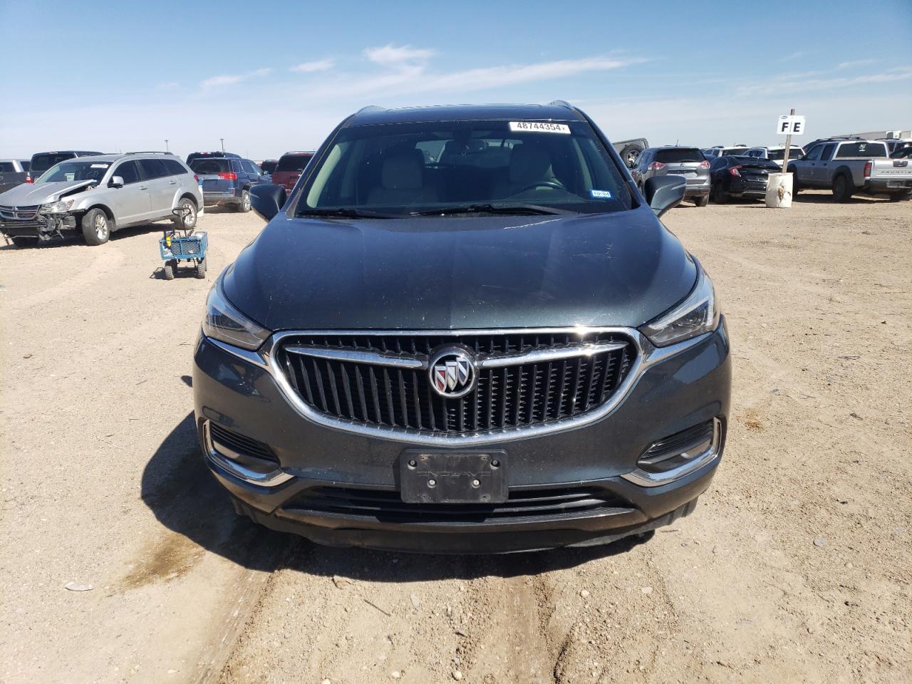 2019 Buick Enclave Essence vin: 5GAEVAKW0KJ273565