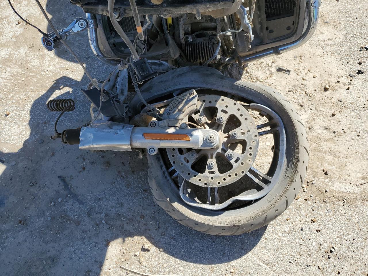 1HD1KZF19MB632426 HARLEY-DAVIDSON FLTRK 2021