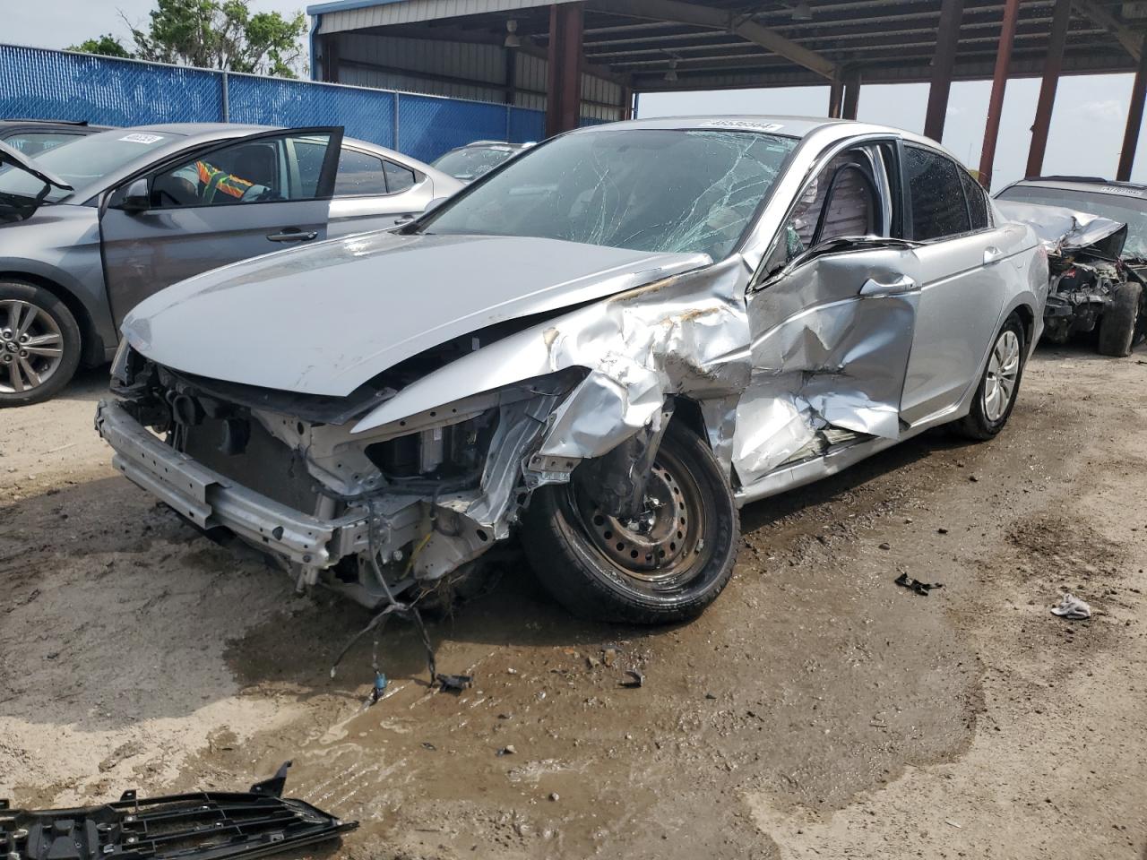 1HGCP2F36BA075886 2011 Honda Accord Lx