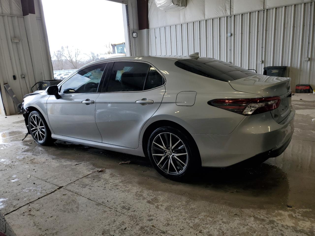 2022 Toyota Camry Xle vin: 4T1F11BK0NU070301