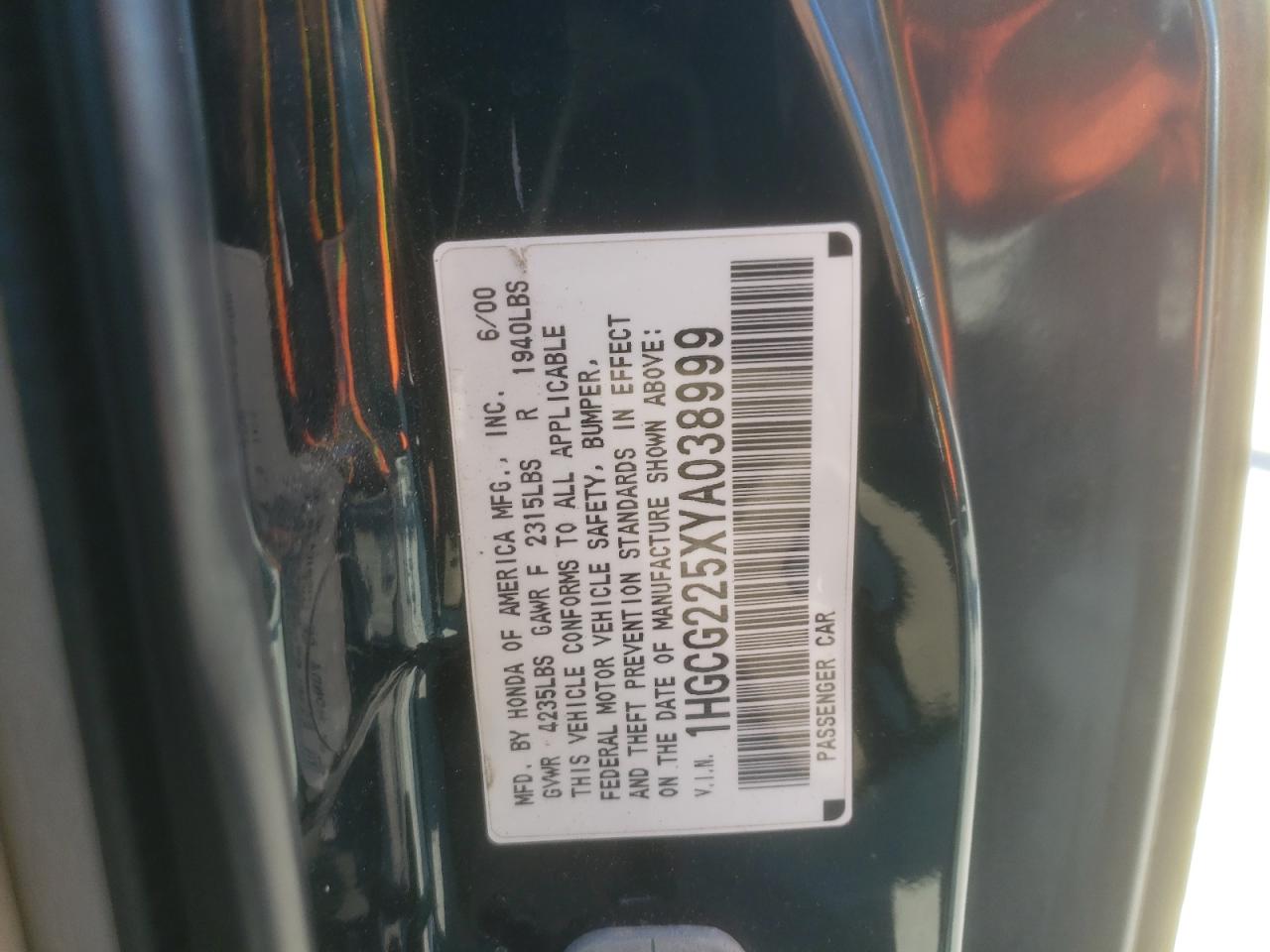 1HGCG225XYA038999 2000 Honda Accord Ex