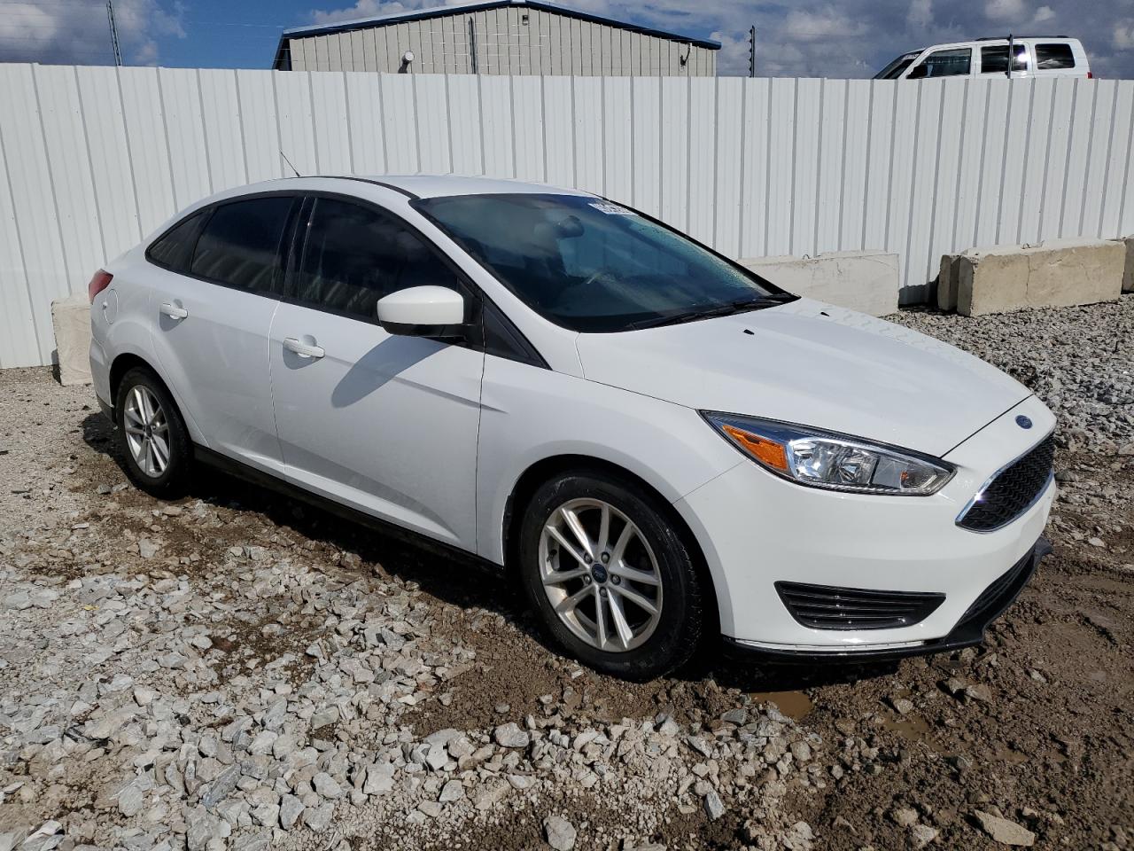 1FADP3FE0JL216115 2018 Ford Focus Se