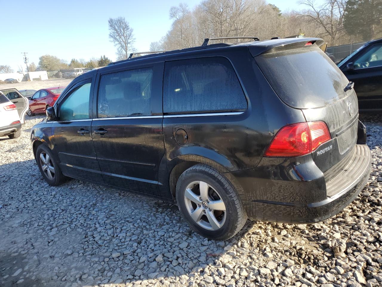 Lot #2919215752 2011 VOLKSWAGEN ROUTAN SE