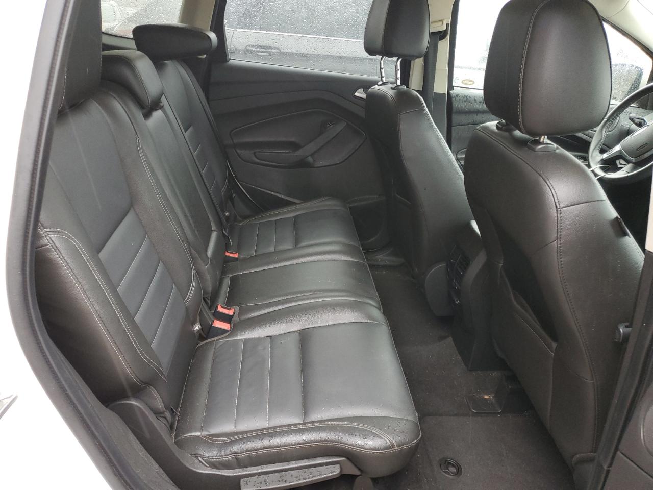 1FMCU9J92EUE32250 2014 Ford Escape Titanium