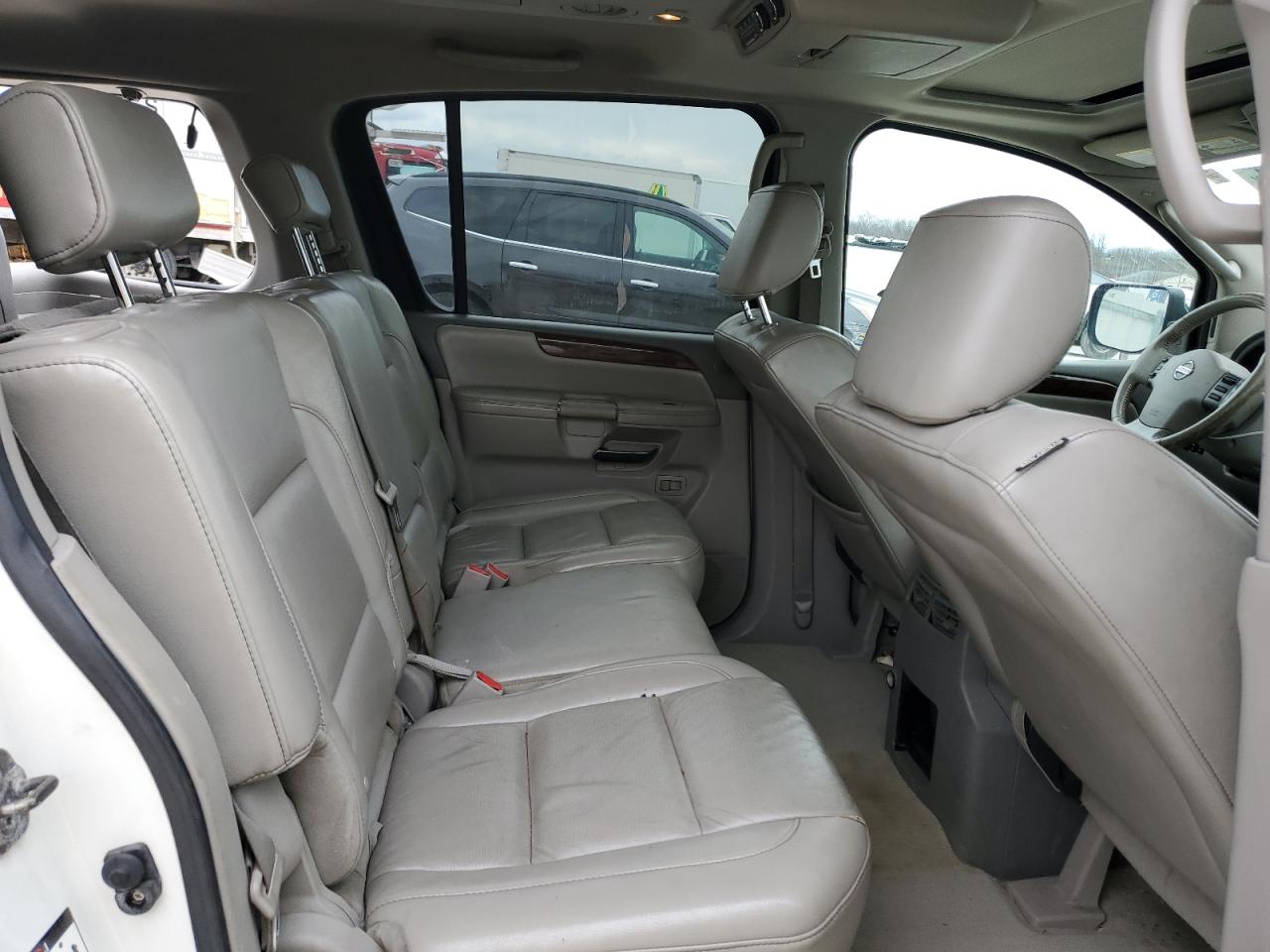 5N1AA0NC7AN602625 2010 Nissan Armada Se