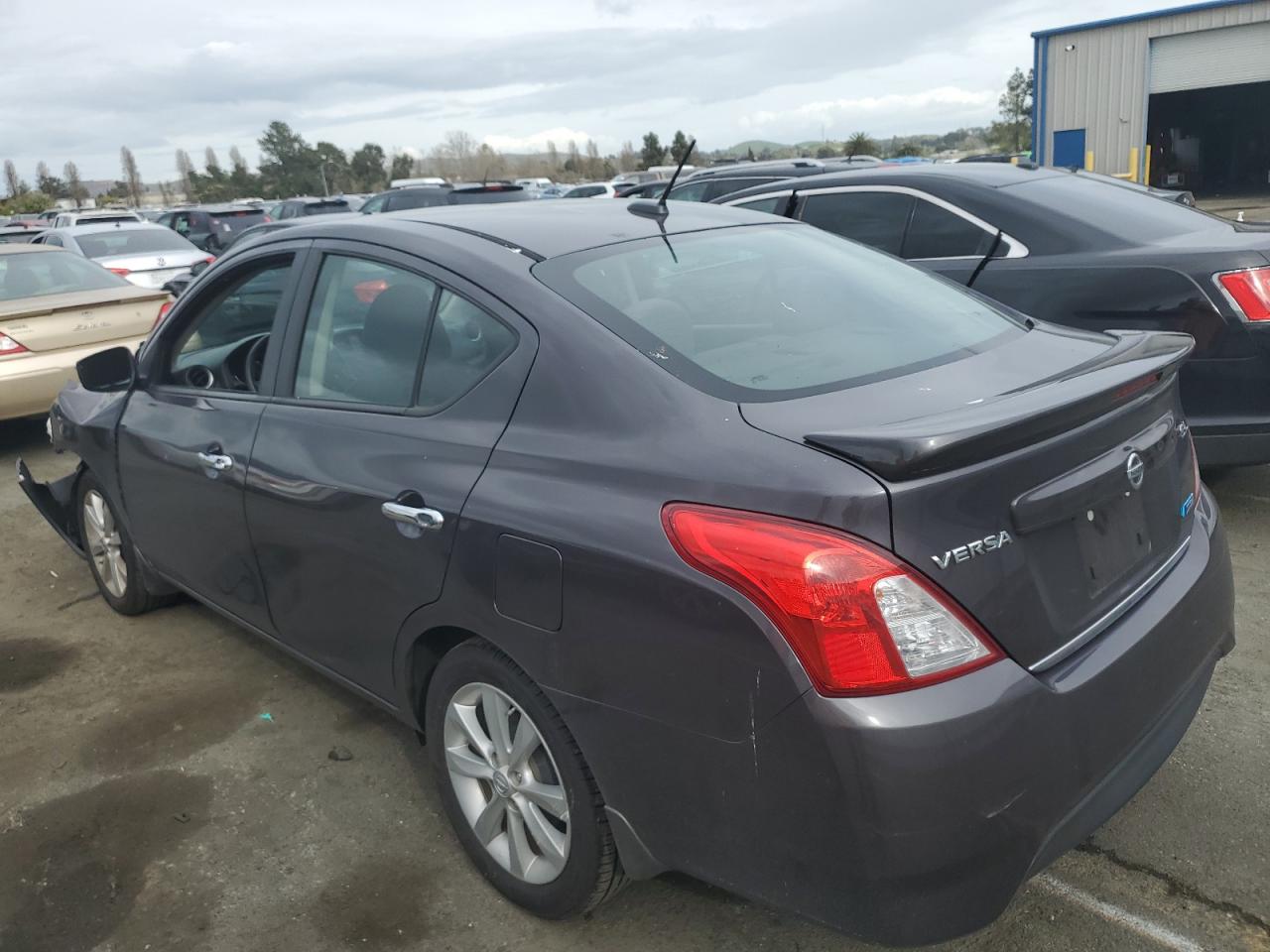 3N1CN7AP3FL915961 2015 Nissan Versa S