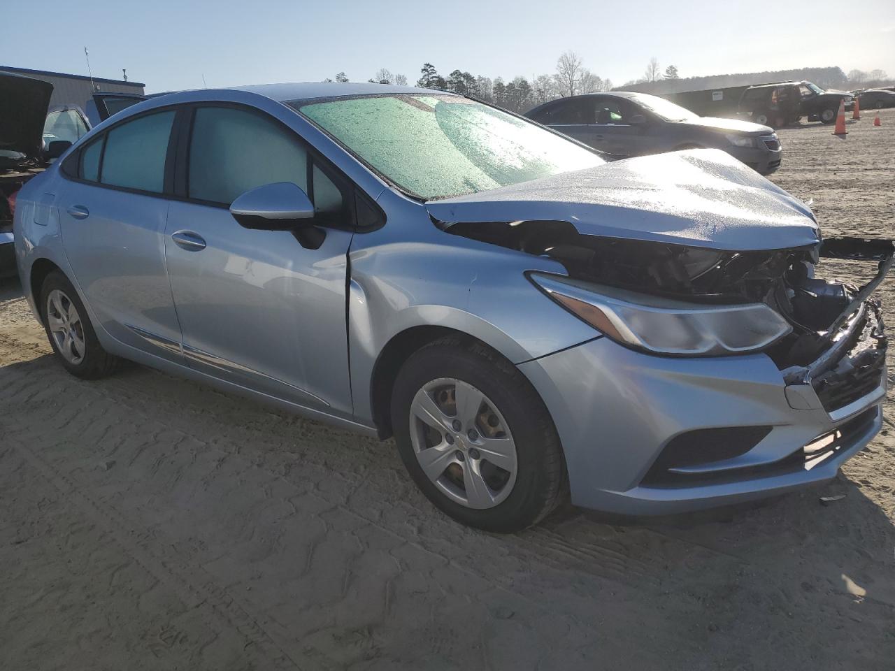 2018 Chevrolet Cruze Ls vin: 1G1BC5SM2J7150139