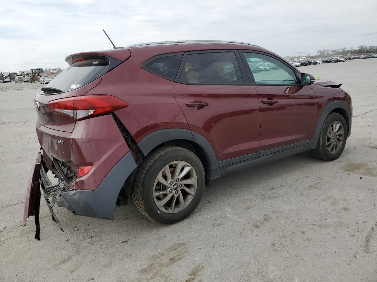 KM8J33A22GU026255 2016 Hyundai Tucson Limited