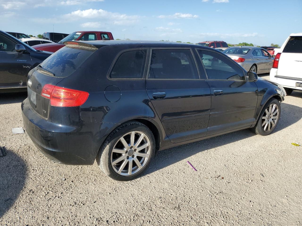 WAUKJAFM1BA112306 2011 Audi A3 Premium Plus