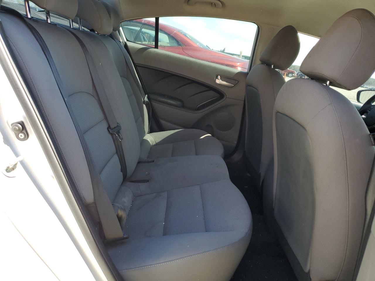 3KPFK4A72HE090214 2017 Kia Forte Lx