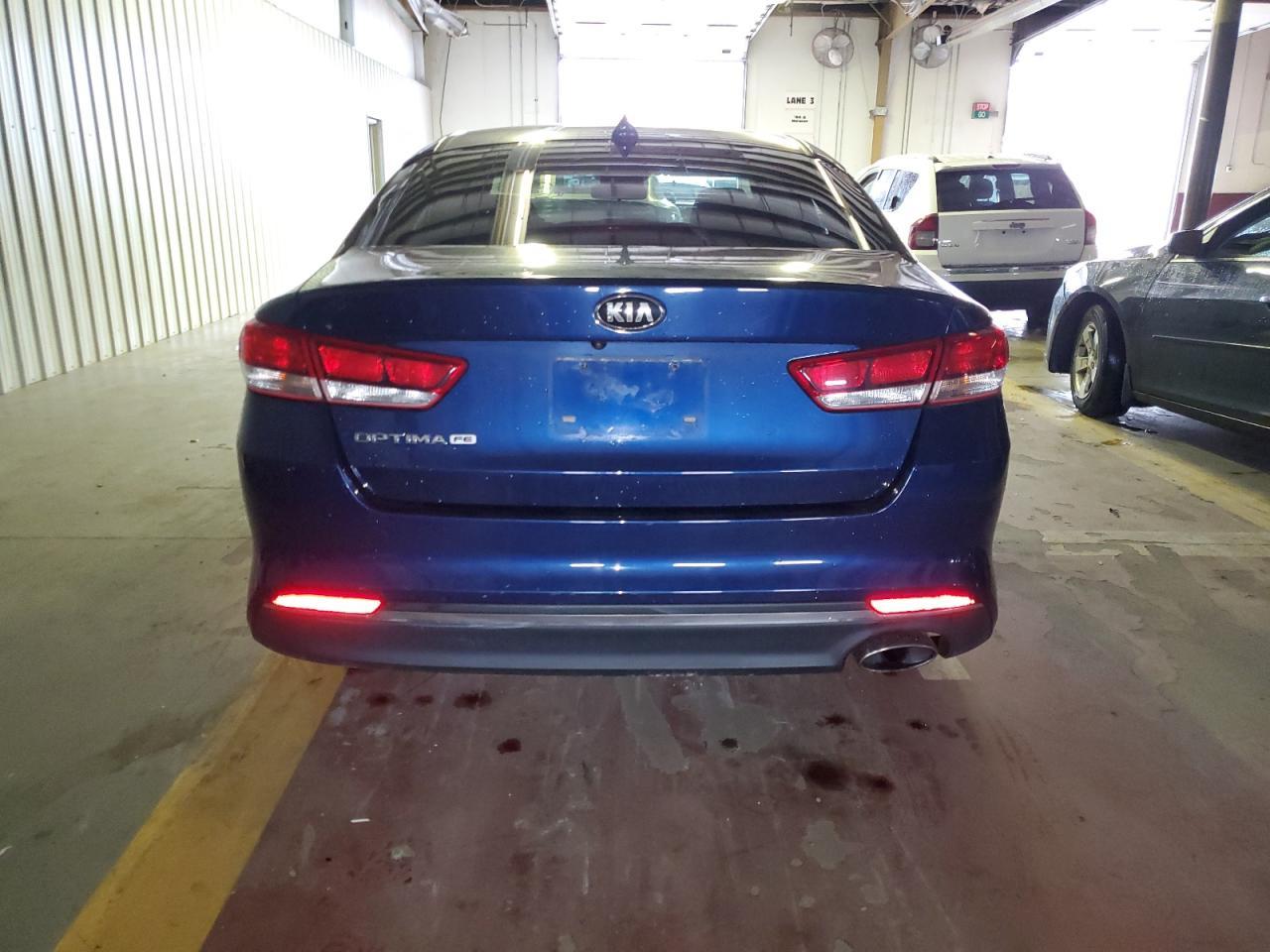 5XXGT4L38HG123333 2017 Kia Optima Lx