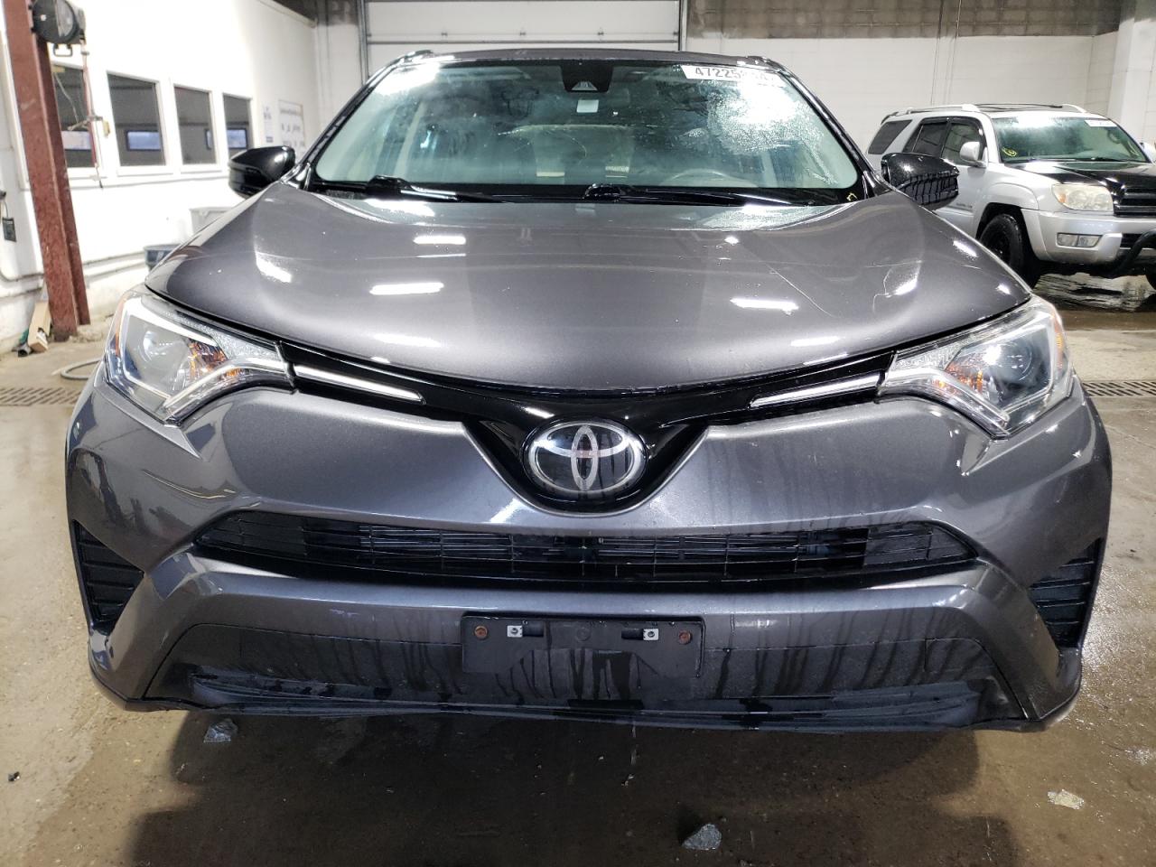 JTMBFREV6HJ713961 TOYOTA RAV4 2017