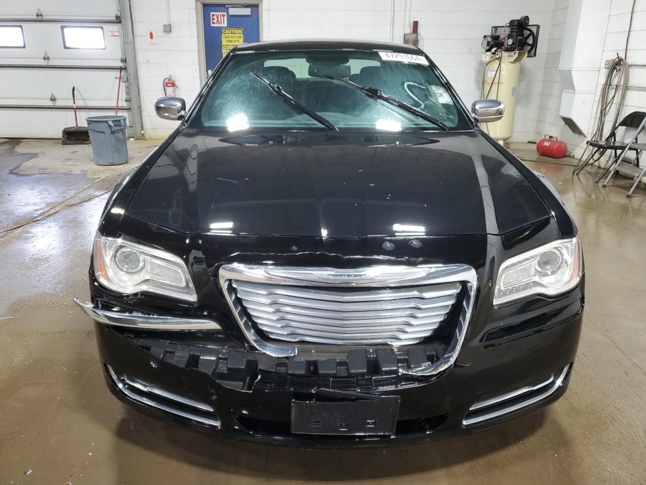 2014 Chrysler 300 vin: 2C3CCAAG0EH127537