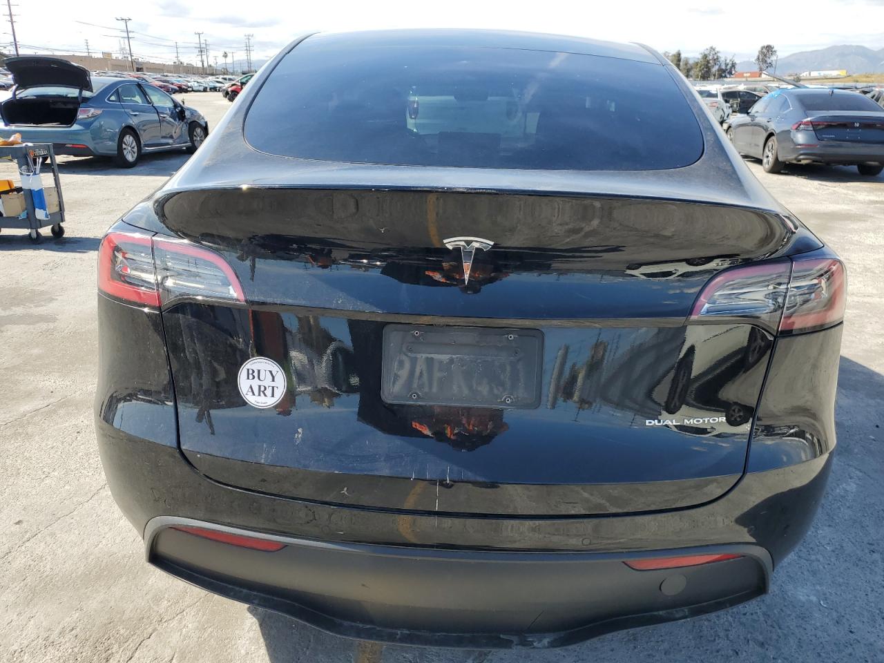 7SAYGDEE4NF385410 2022 Tesla Model Y