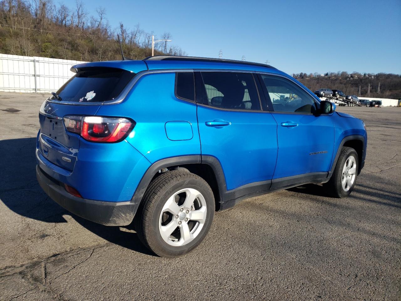 3C4NJDBB3JT422874 2018 Jeep Compass Latitude