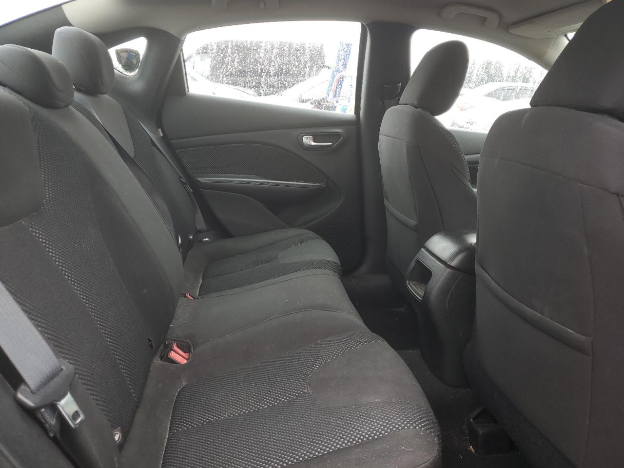 1C3CDFAA3FD391257 2015 Dodge Dart Se