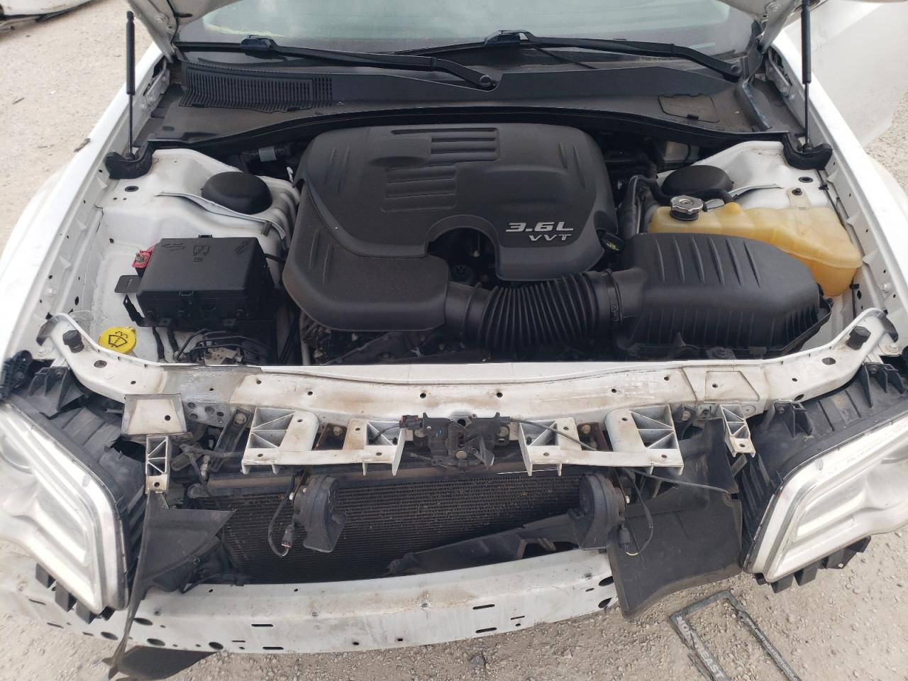 2C3CCAEG1GH190143 2016 Chrysler 300C