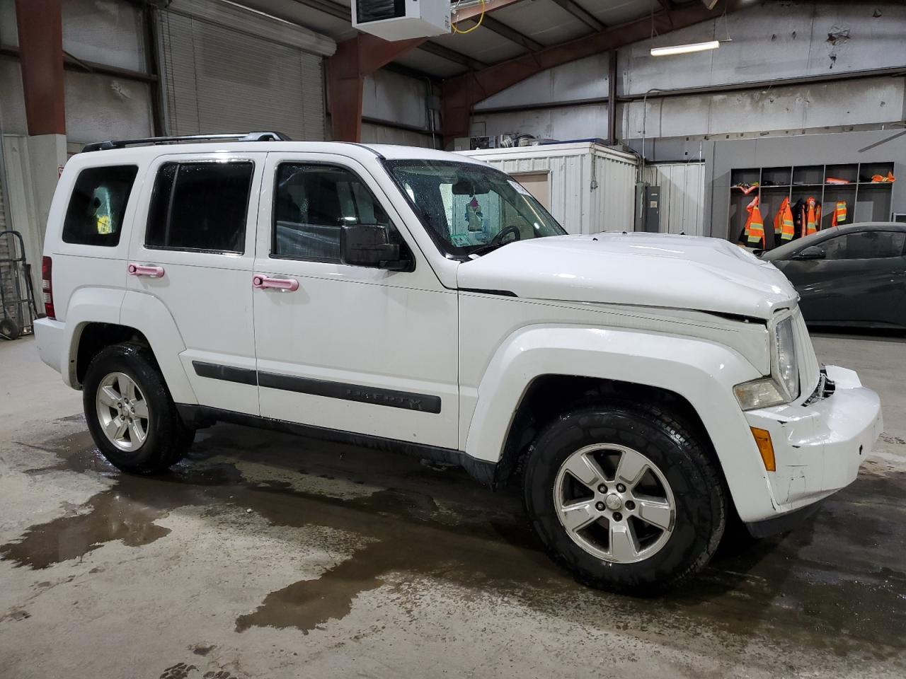 1C4PJMAK0CW122538 2012 Jeep Liberty Sport