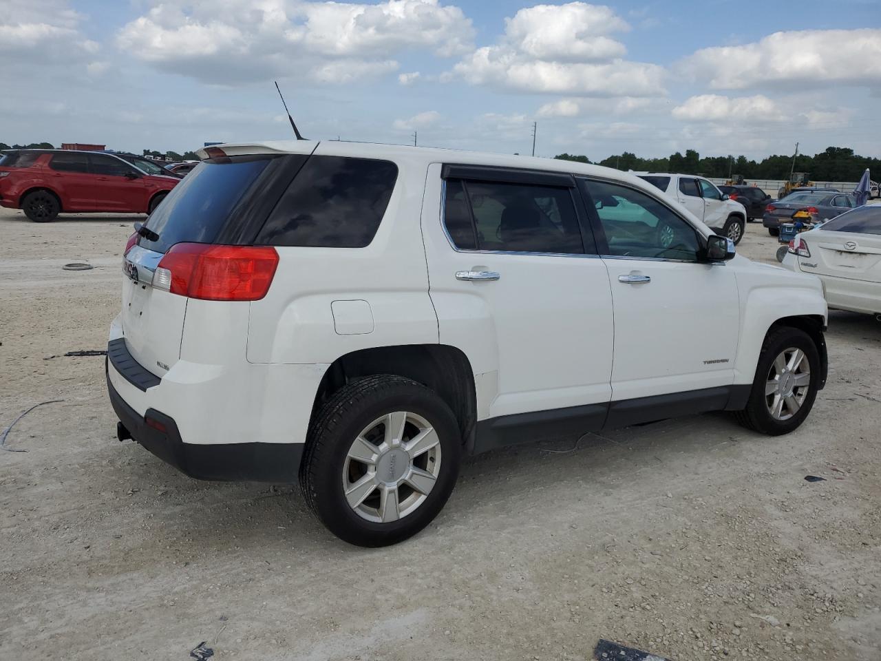 2GKFLREKXD6218433 2013 GMC Terrain Sle