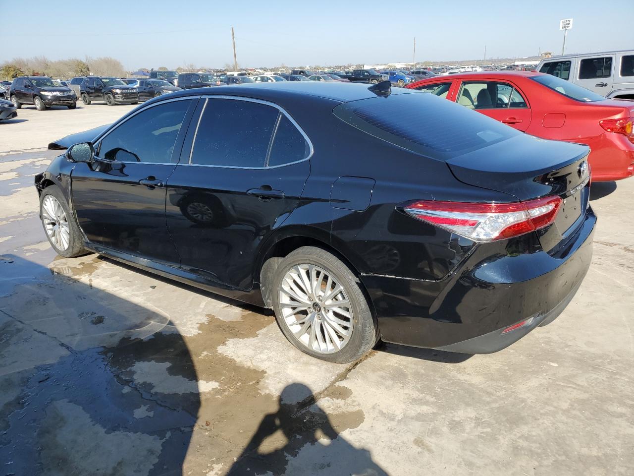 2020 Toyota Camry Xle vin: 4T1F11AK1LU370721