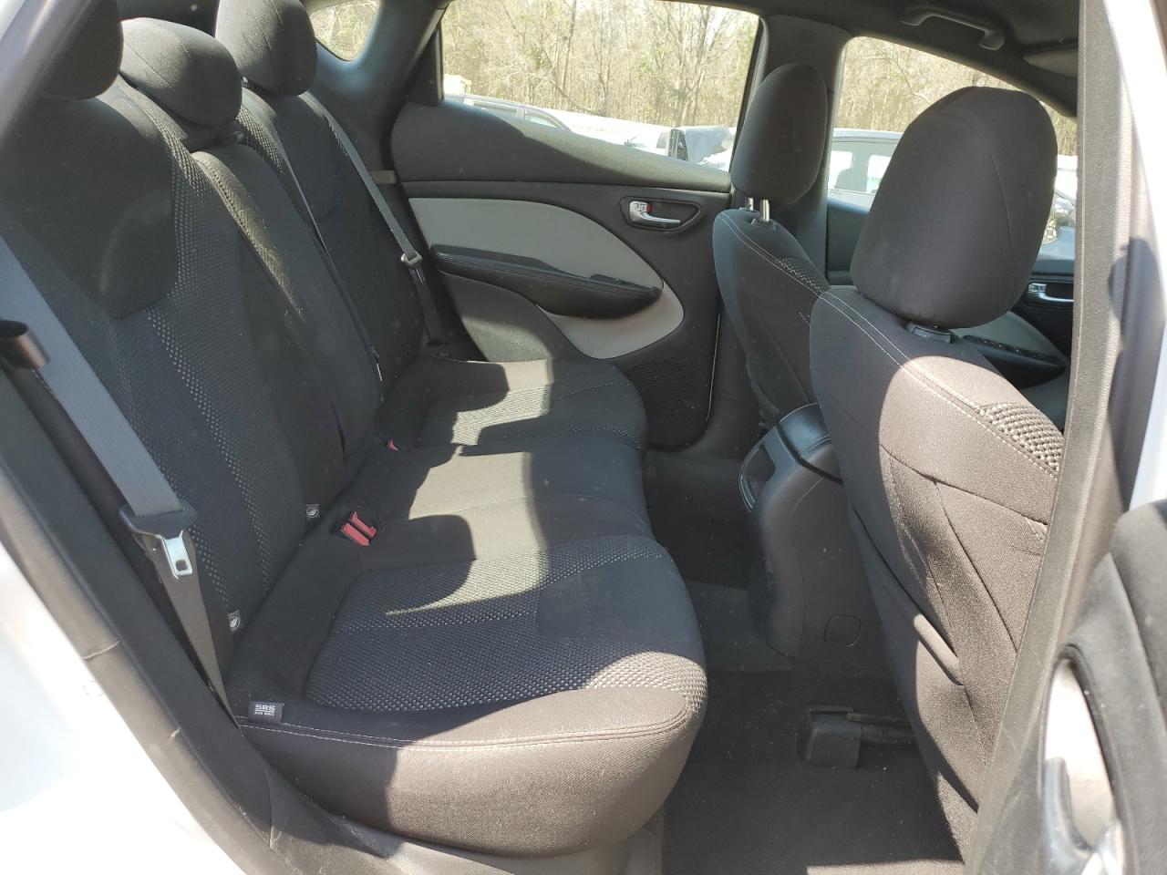 1C3CDFBB9FD316151 2015 Dodge Dart Sxt