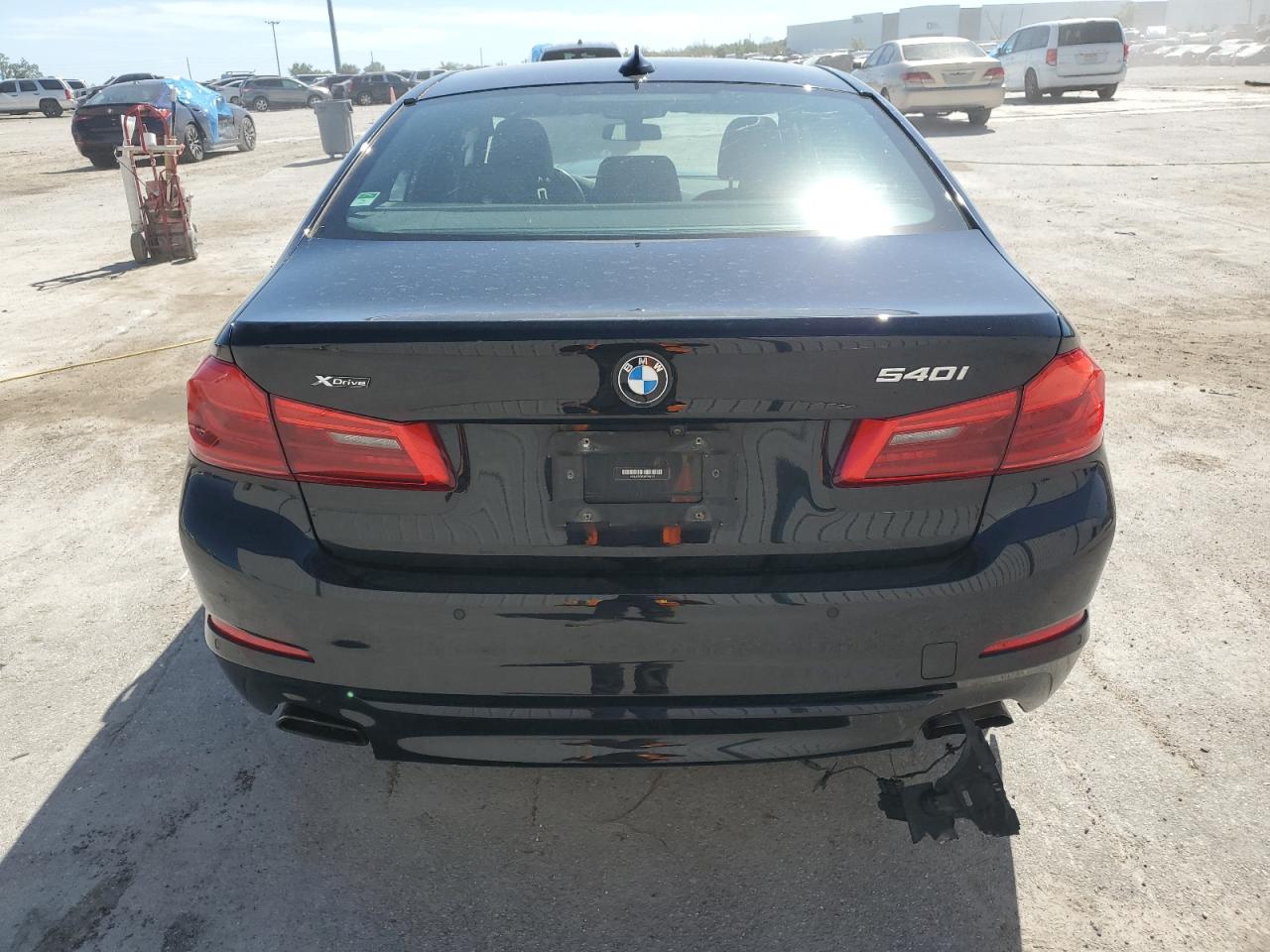 WBAJE7C57KWD55141 2019 BMW 540 Xi