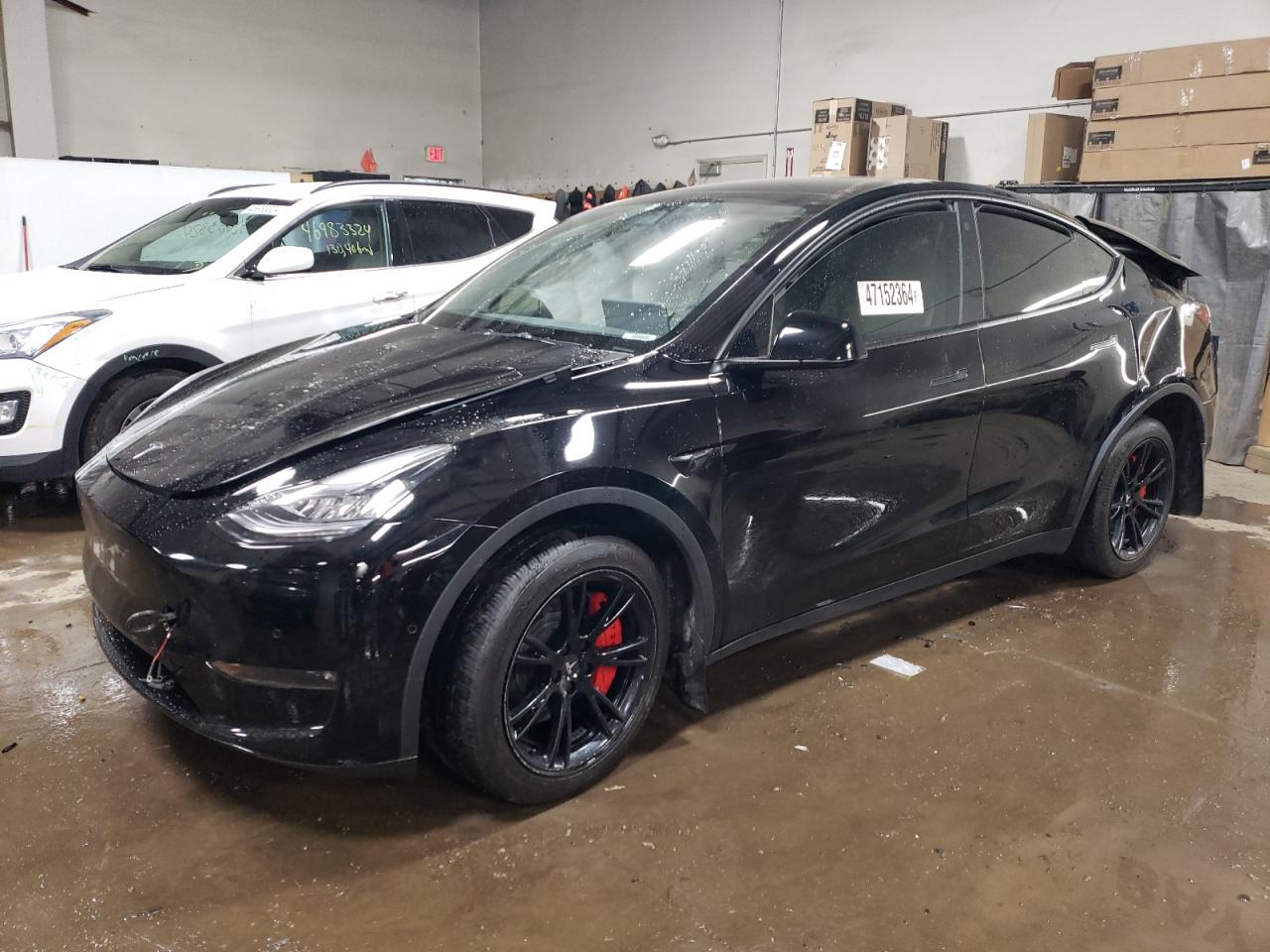 7SAYGDEE4NF430684 2022 Tesla Model Y