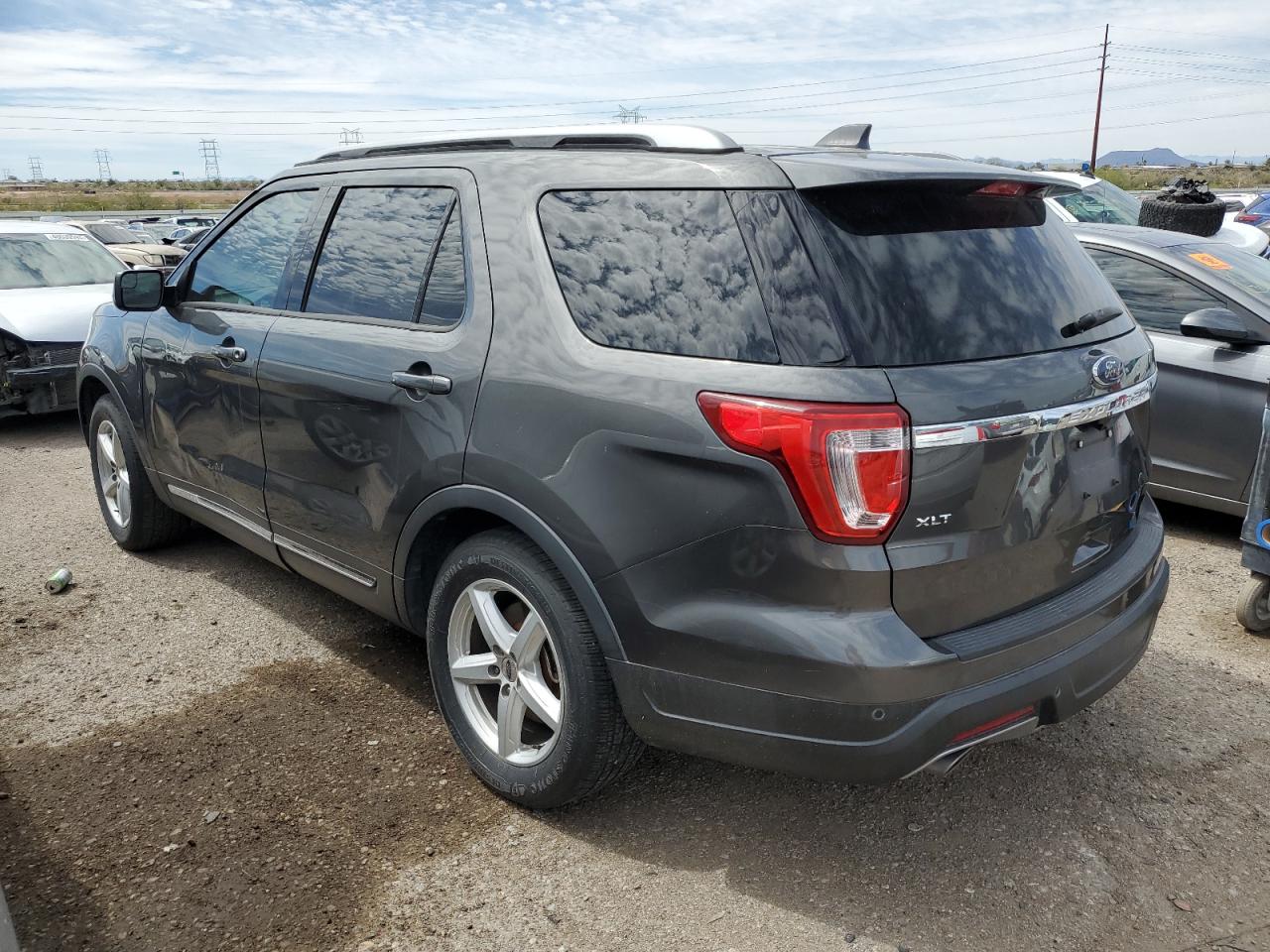 1FM5K7D85JGB32099 2018 Ford Explorer Xlt