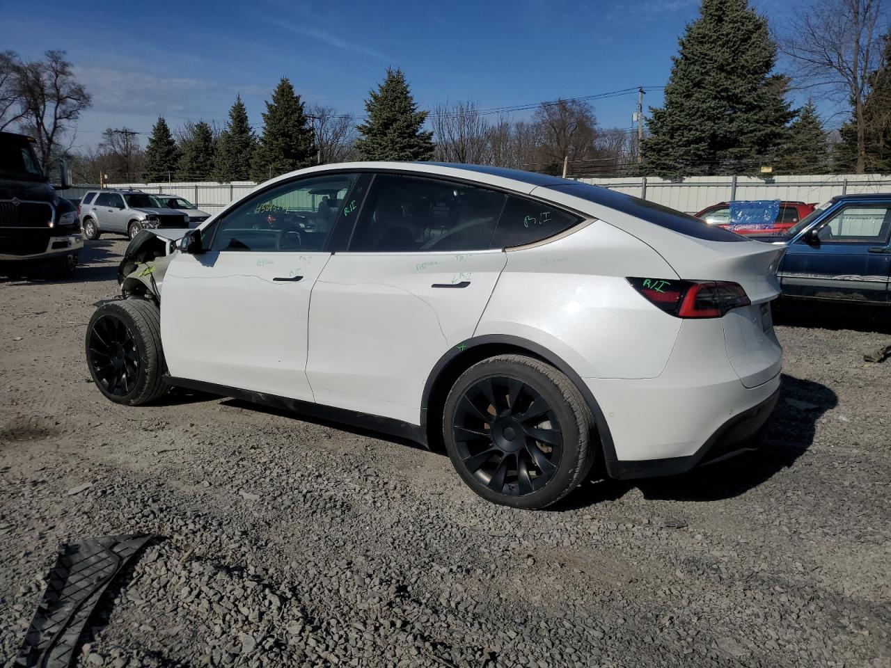 2021 Tesla Model Y vin: 5YJYGDEE0MF080997