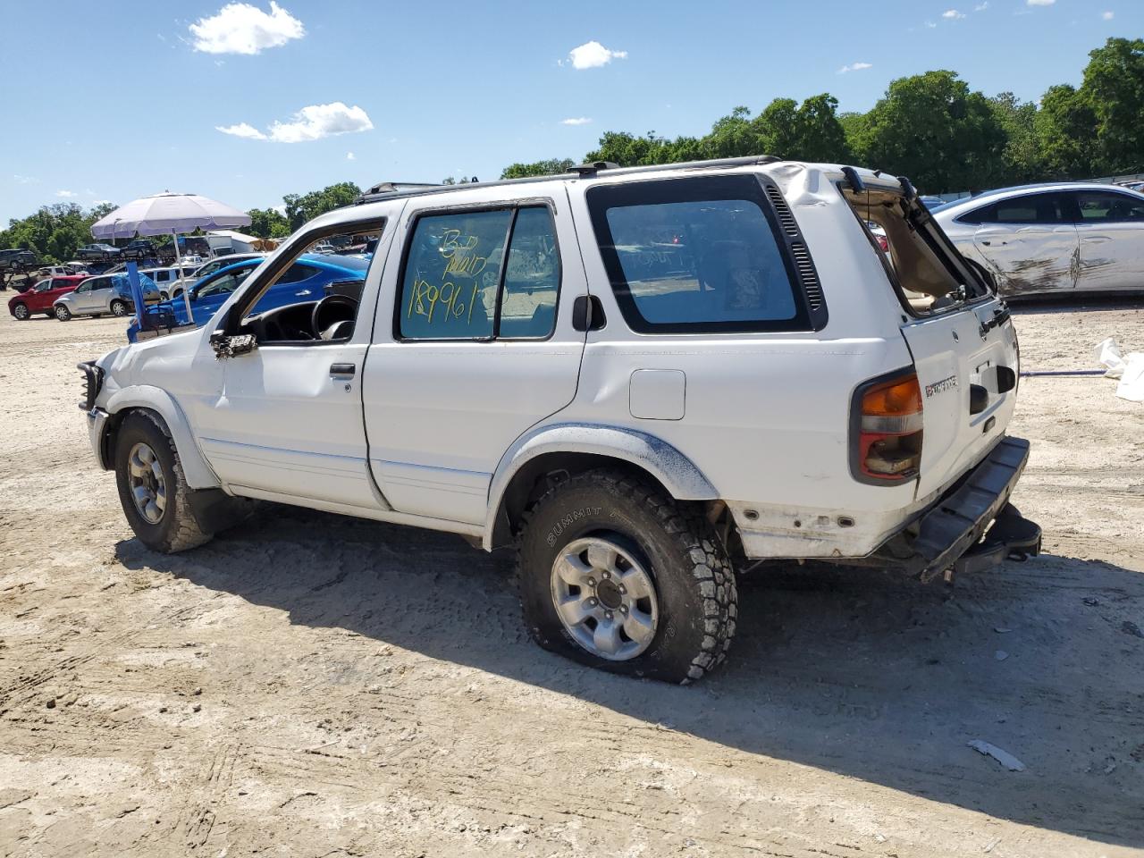 JN8AR05S3XW321160 1999 Nissan Pathfinder Xe