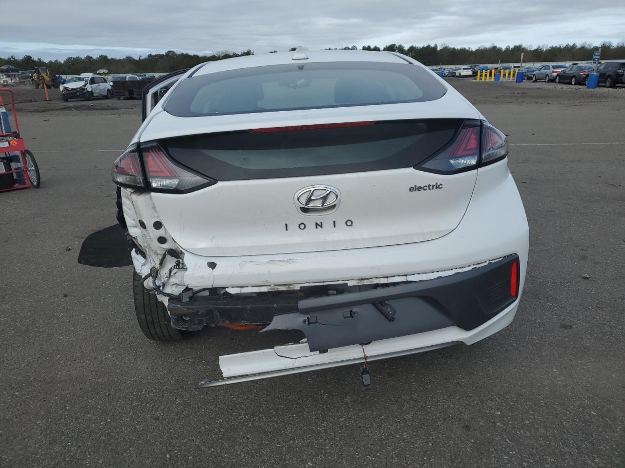 KMHC75LJ5LU067776 2020 Hyundai Ioniq Se