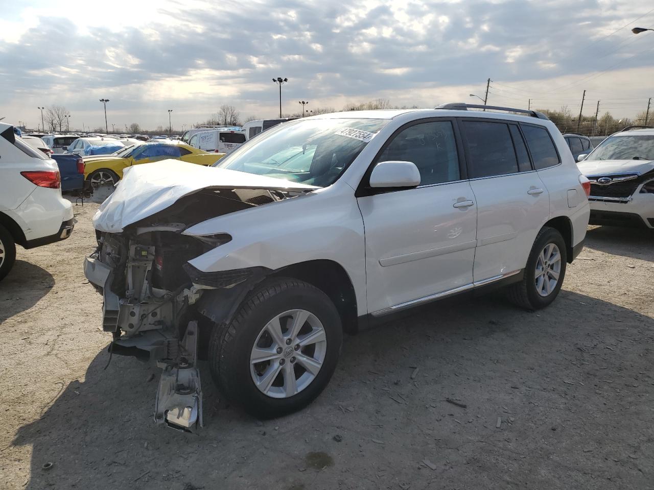 5TDBK3EH7BS073093 2011 Toyota Highlander Base