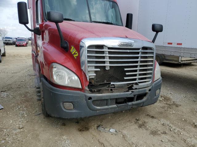 Lot #2417104978 2016 FREIGHTLINER CASCADIA 1 salvage car