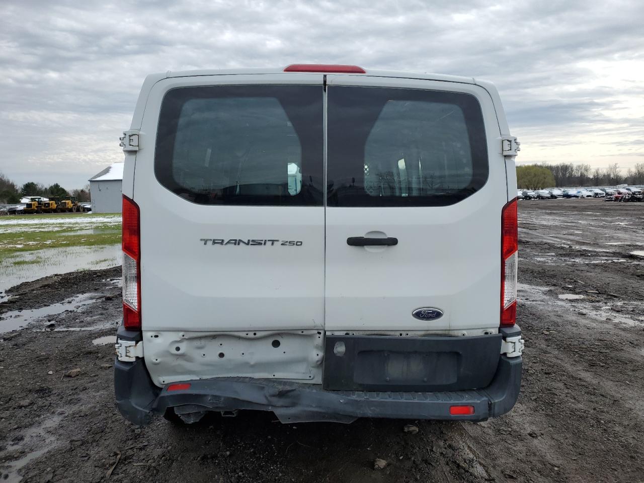 1FTYR1ZM3GKB35931 2016 Ford Transit T-250