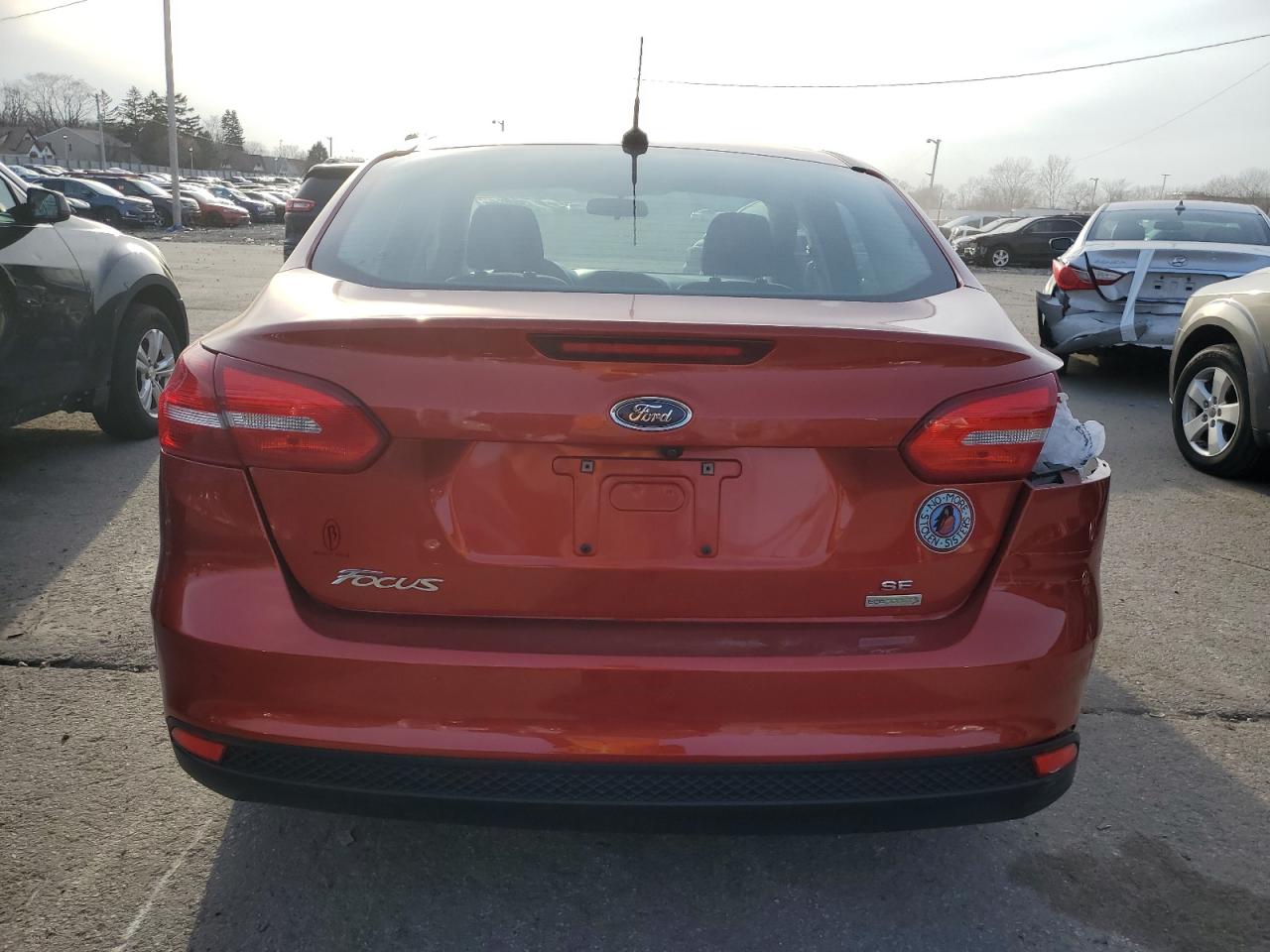 1FADP3FEXJL245900 2018 Ford Focus Se