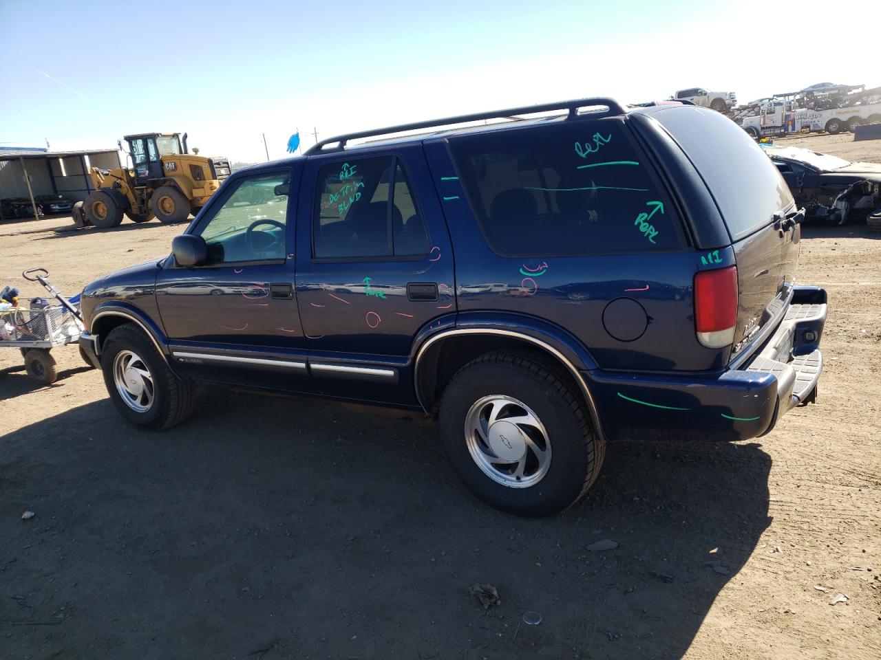 1GNDT13W3Y2257580 2000 Chevrolet Blazer