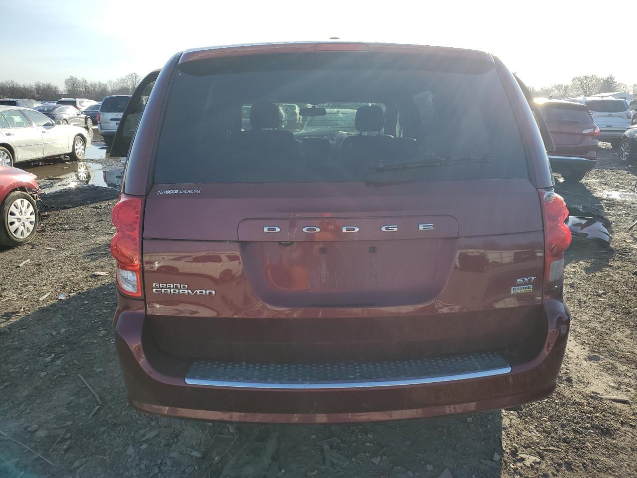 2C4RDGCG0HR864772 2017 Dodge Grand Caravan Sxt