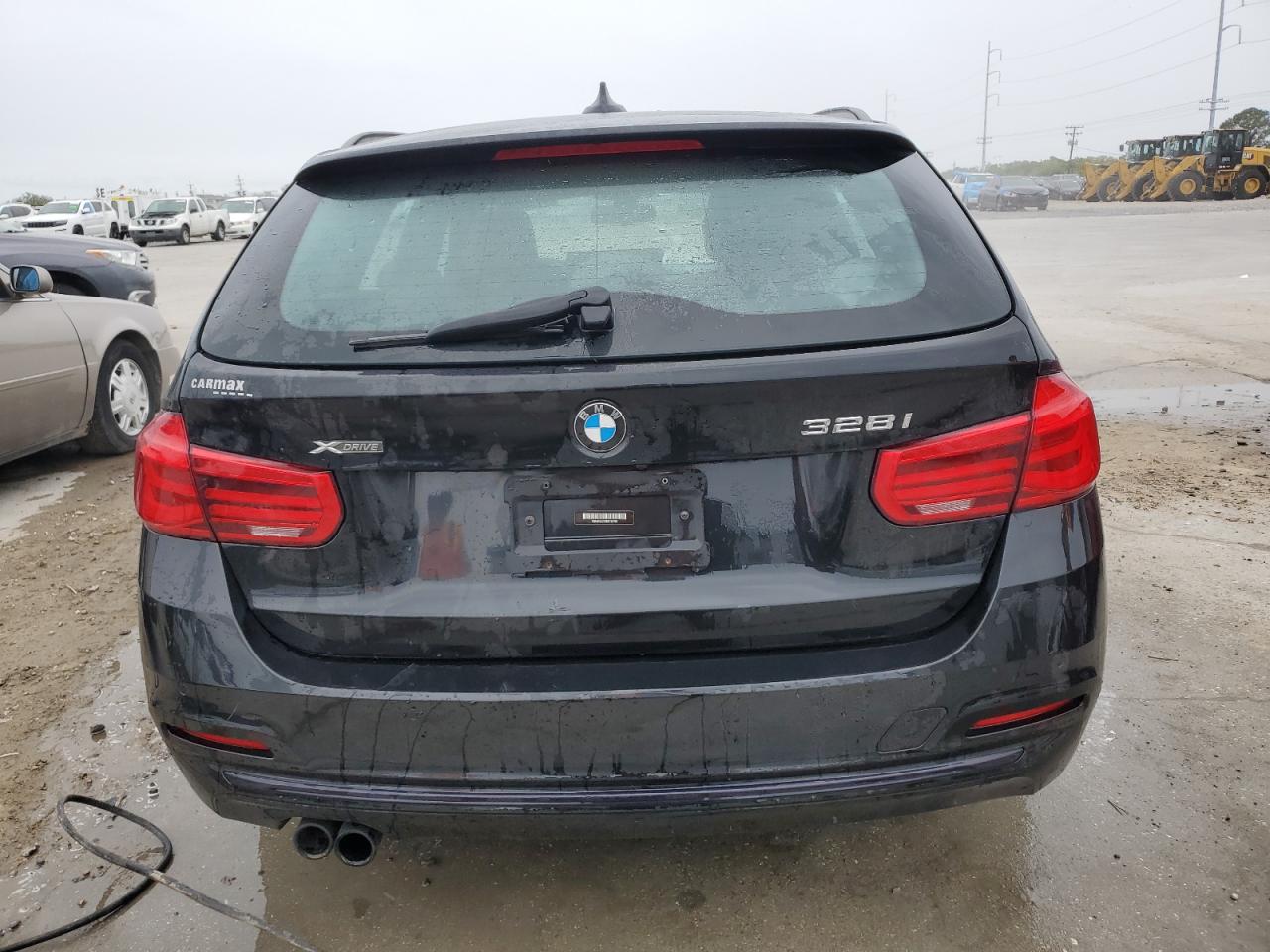 2016 BMW 328 Xi vin: WBA8G5C53GK752791