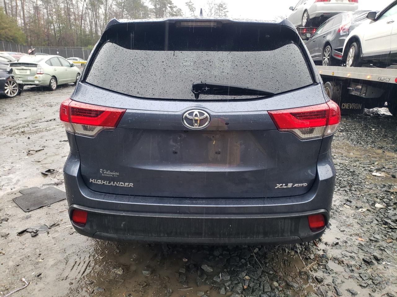 2019 Toyota Highlander Se vin: 5TDJZRFH4KS719103