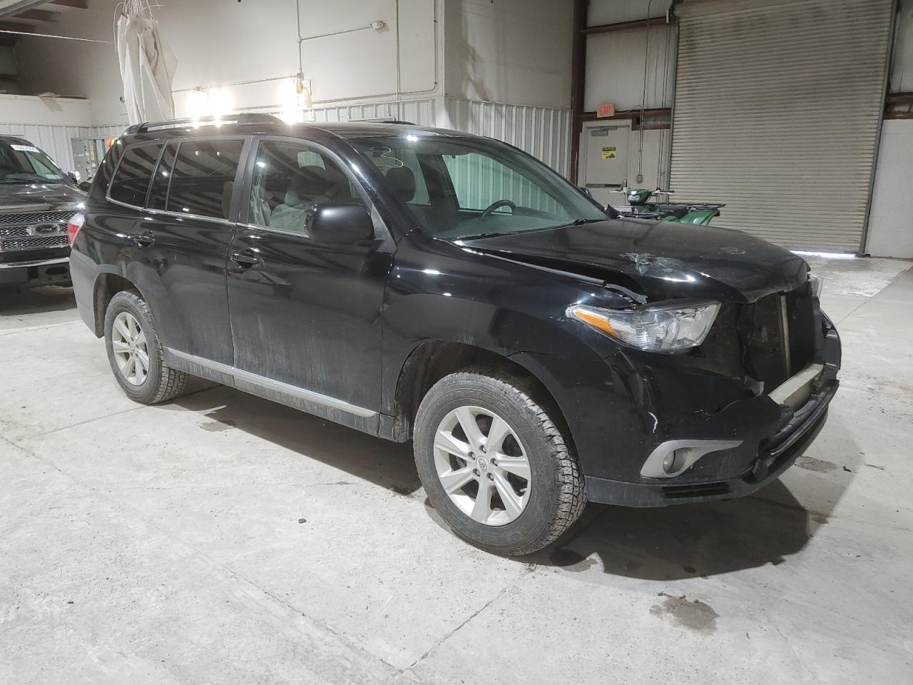 5TDBK3EH6CS132023 2012 Toyota Highlander Base