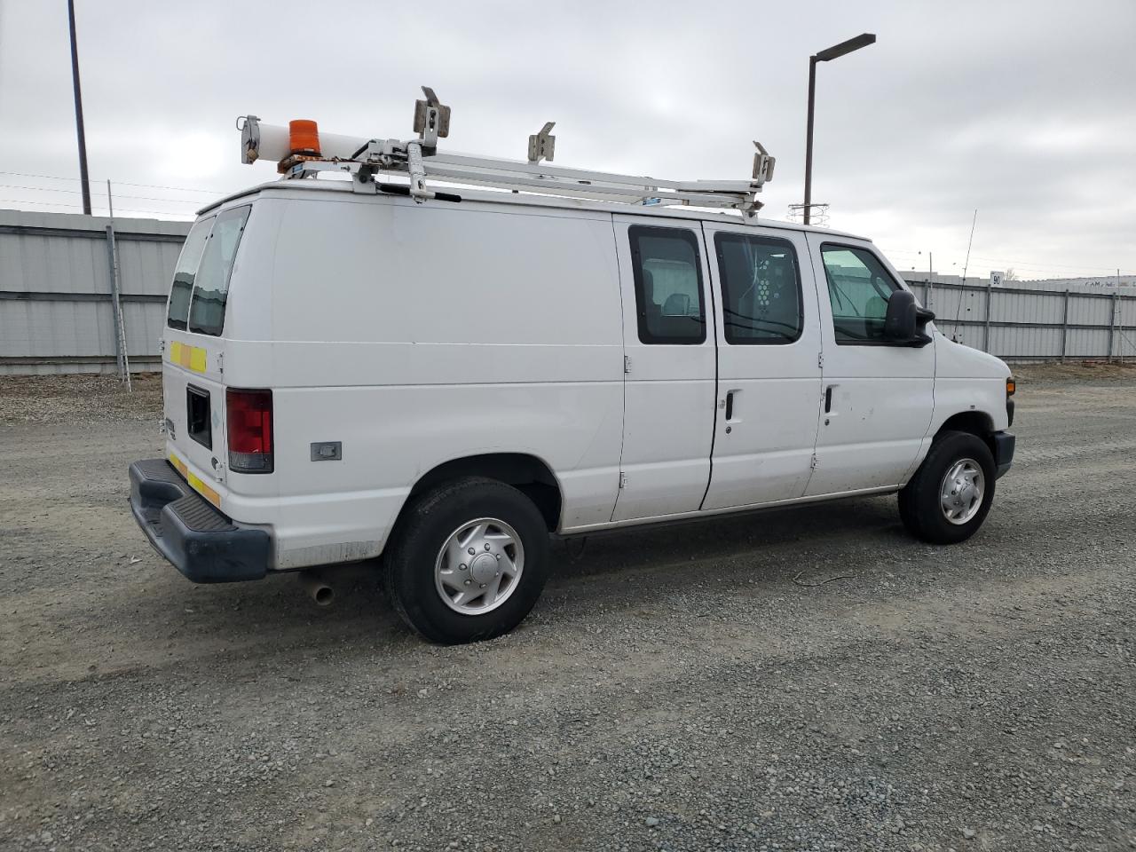 1FTNE2ELXBDA10181 2011 Ford Econoline E250 Van